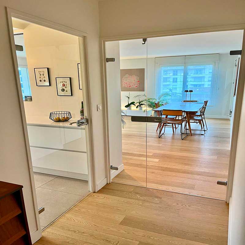 Exemple de porte en verre trempé 8 mm