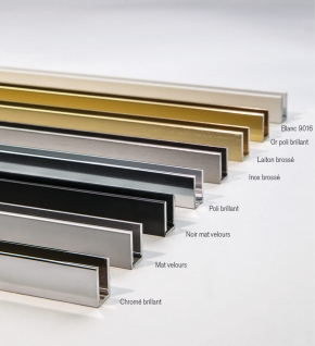 Profil U12L alu Noir mat avec embout et équerre longueur de 2500mm