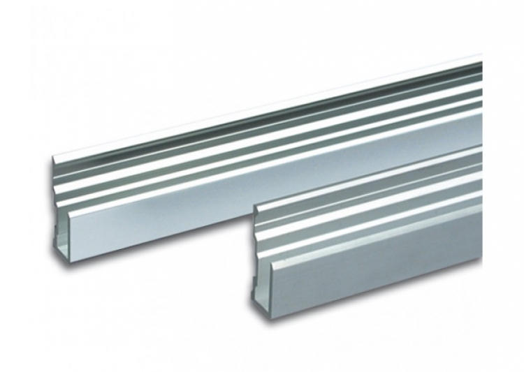 photo info Profilé pour miroirs aluminium laqué blanc RAL9010 2m50