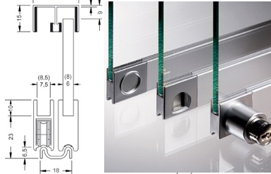 photo info Ensemble Vitris supra 5m (2x2m50) pour 4 portes coulissantes de vitrine verre 6mm