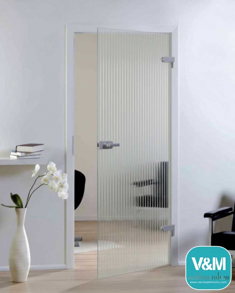 photo info Porte Clarit standard verre flute Raywall tremp&eacute; 8mm 2034x727 mm